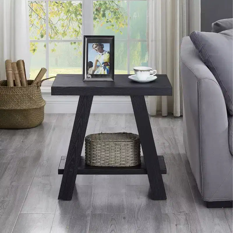 Table d'appoint contemporaine en bois avec étagère, gris