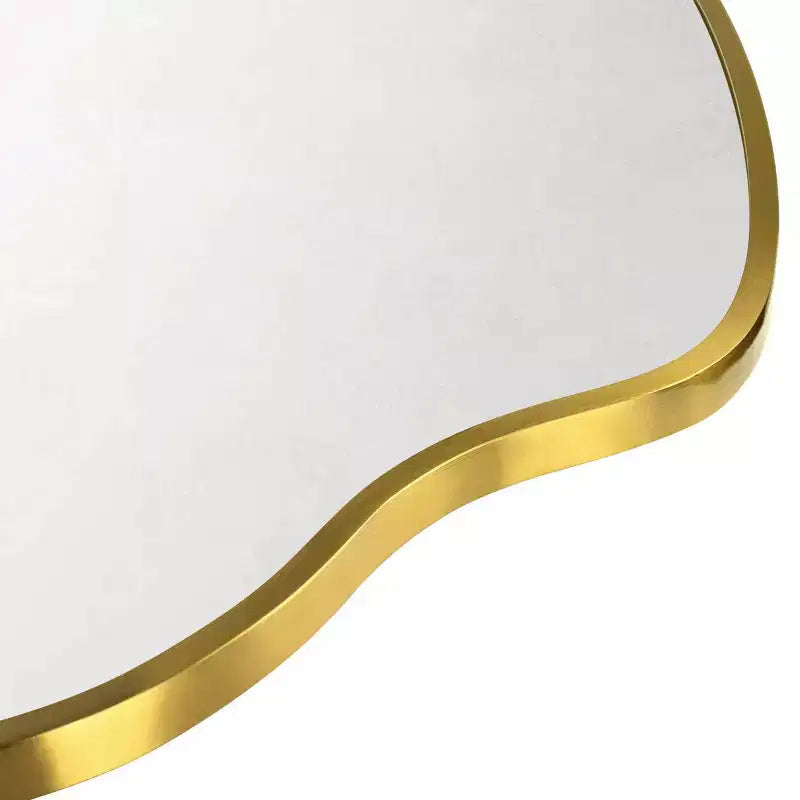 Miroir asymétrique doré sur pied, Cadre doré irrégulier et incurvé, 65 H x 35 L, Grand miroir mural pleine longueur pour chambre ou salon