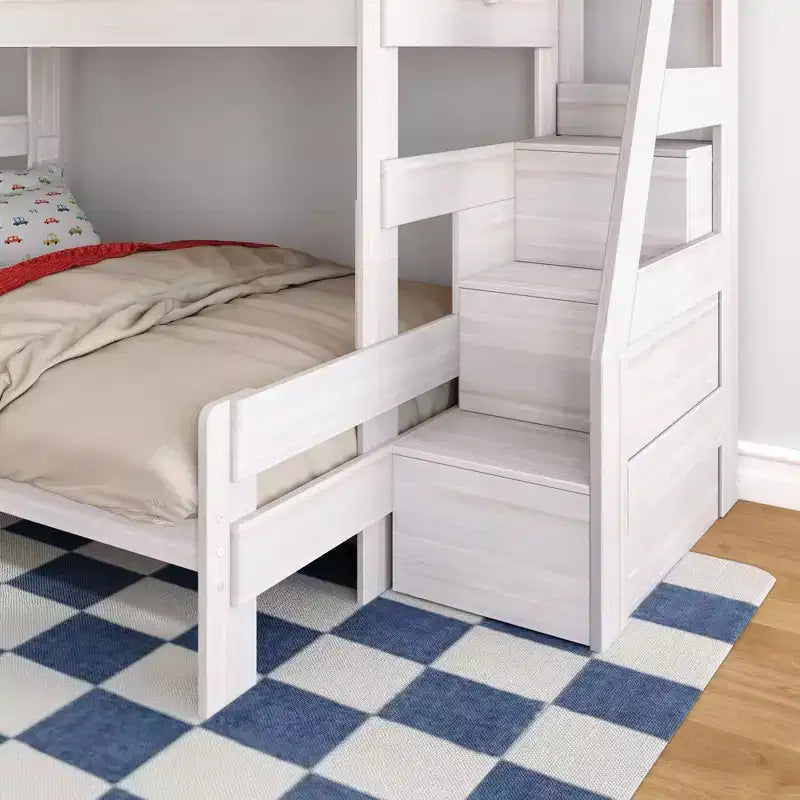 Lit superposé simple XL sur grand lit double avec escalier de style moderne (Modern Farmhouse)
