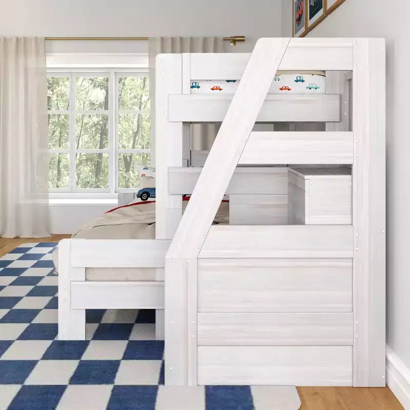 Lit superposé simple XL sur grand lit double avec escalier de style moderne (Modern Farmhouse)