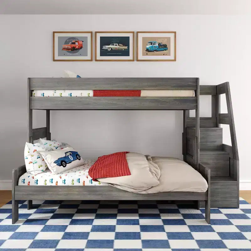 Lit superposé simple XL sur grand lit double avec escalier de style moderne (Modern Farmhouse)