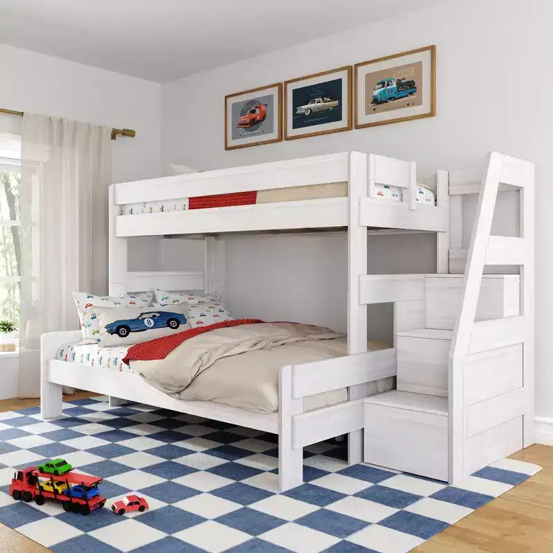 Lit superposé simple XL sur grand lit double avec escalier de style moderne (Modern Farmhouse)