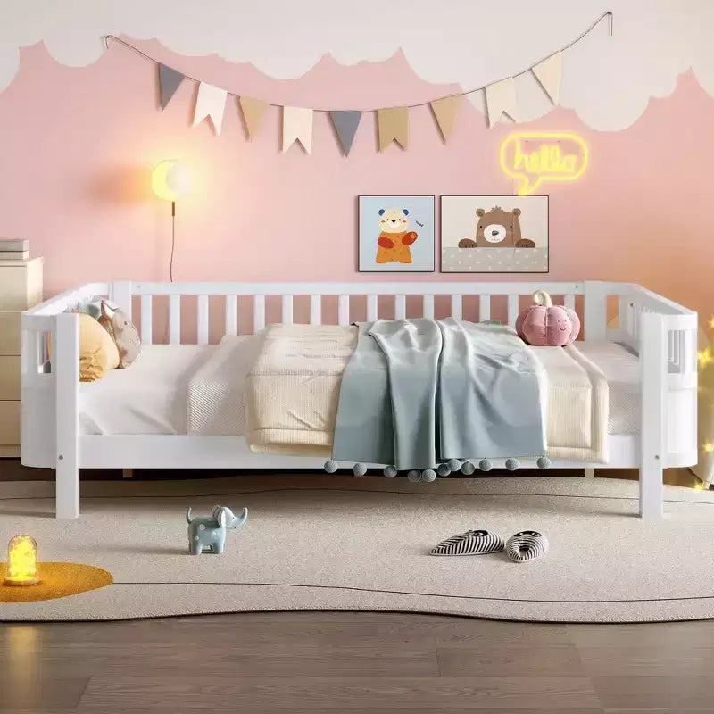 Lit plateforme complet avec barrières de sécurité et clôture amovible, en bois massif, blanc, pour enfants