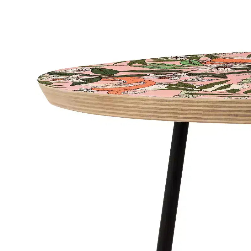 Table d'appoint ronde imprimée 19" rose/noir, cadre en acier résistant aux taches